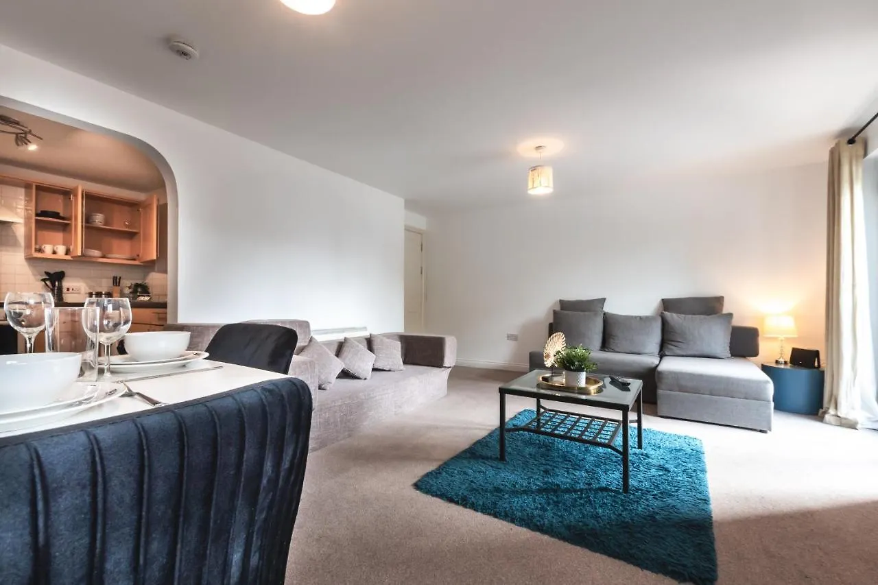 Best Price! Large Spacious 2 Bed Apartment - King Size Or Single Beds, Sofabeds, Smart Tvs, Free Parking Southampton Velká Británie